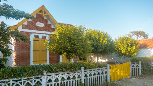 Cute houses in Montalivet-les-Bains in South West France