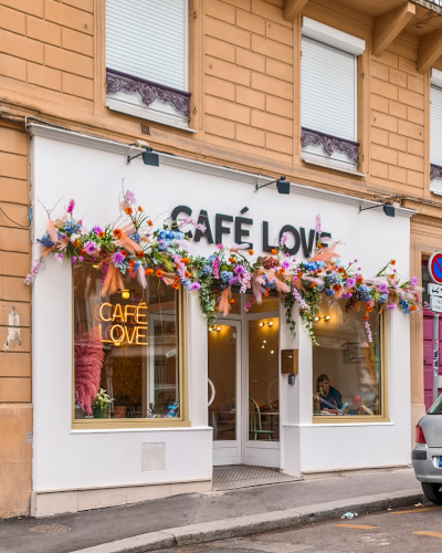 Café Love in Rouen, France