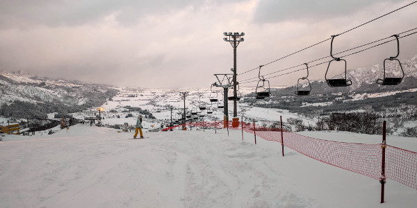 Snowboarding in Ishiuchi Maruyama, Japan