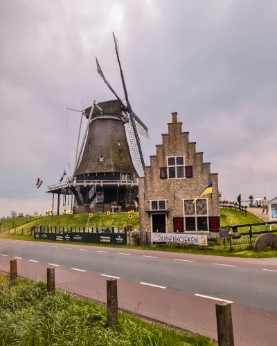 Windmill in Medemblik, Museumstoomtram Hoorn, the Netherlands